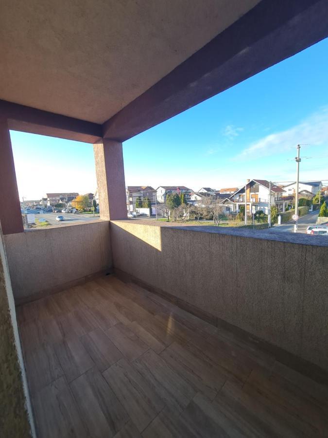 Airport Molko Apartments Surčin Extérieur photo