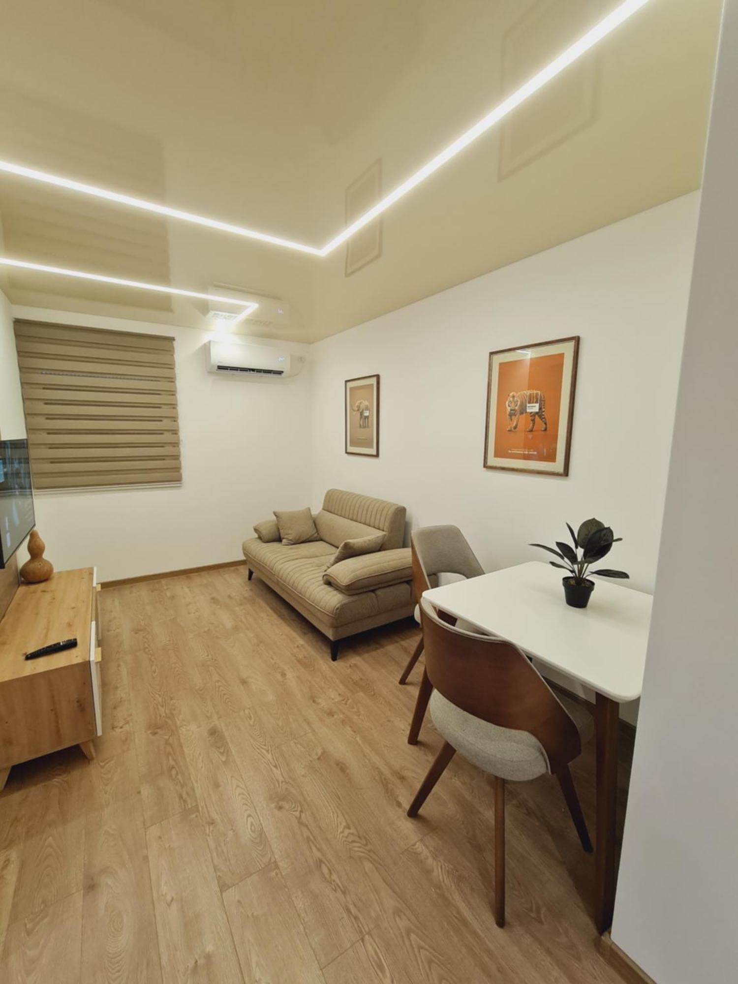 Airport Molko Apartments Surčin Extérieur photo