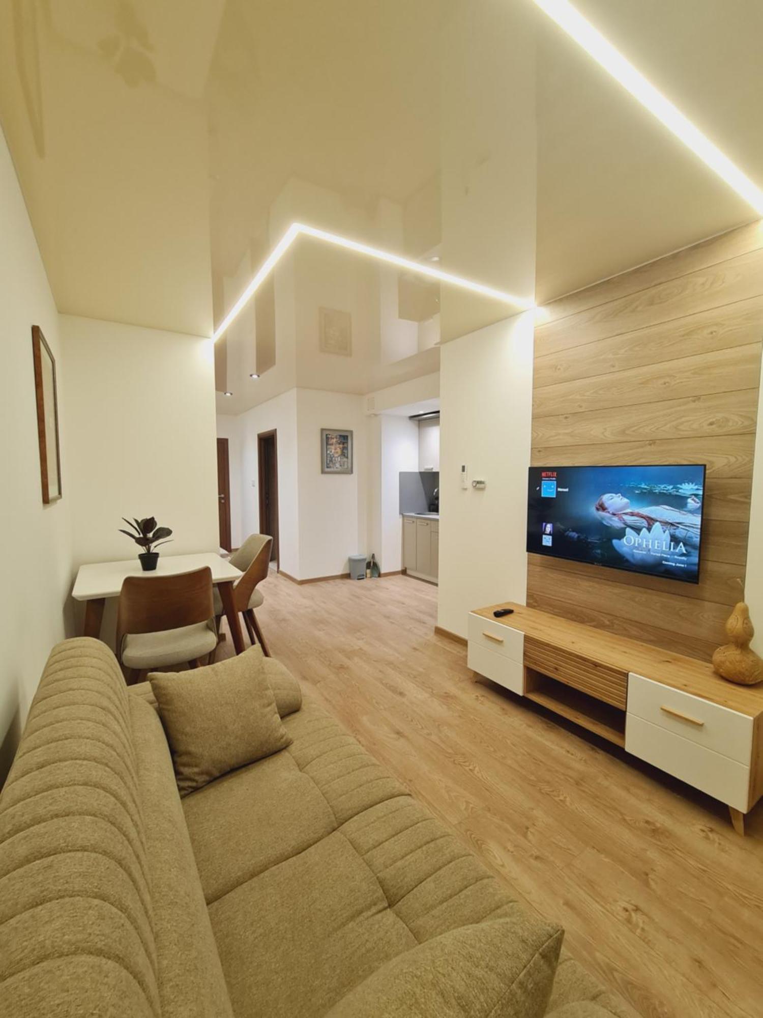 Airport Molko Apartments Surčin Extérieur photo