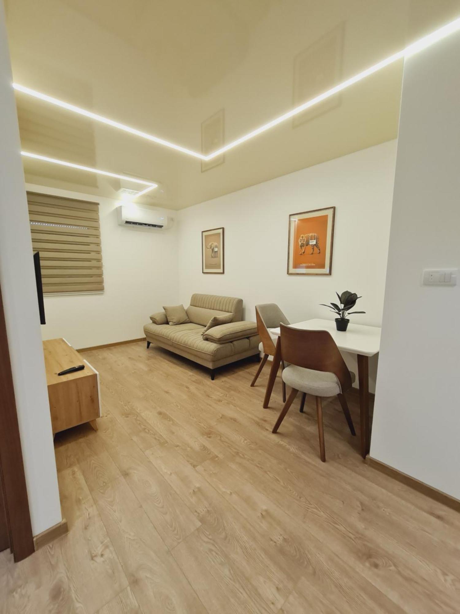 Airport Molko Apartments Surčin Extérieur photo
